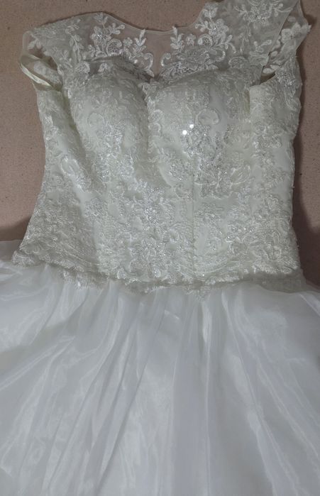 Rochie Mireasa 42