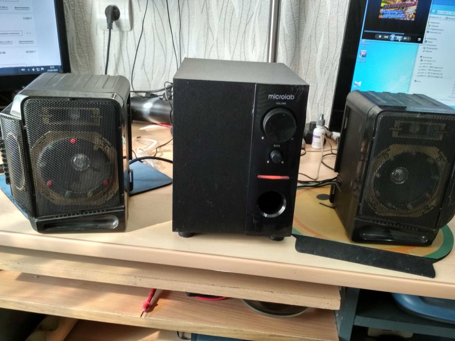 ДВД  СД  проигрыватель с дисками+ усилитель  Микролаб  !