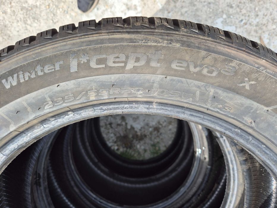 2 Anvelope M+S IARNA - 235/55/20 105V - Hankook Winter I*CEPT EVO 3 X - CA NOU - DOT 2023 !