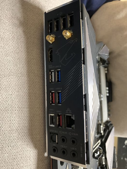 Placa de baza Aorus X570 Ultra