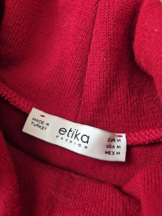 Трикотажное платье