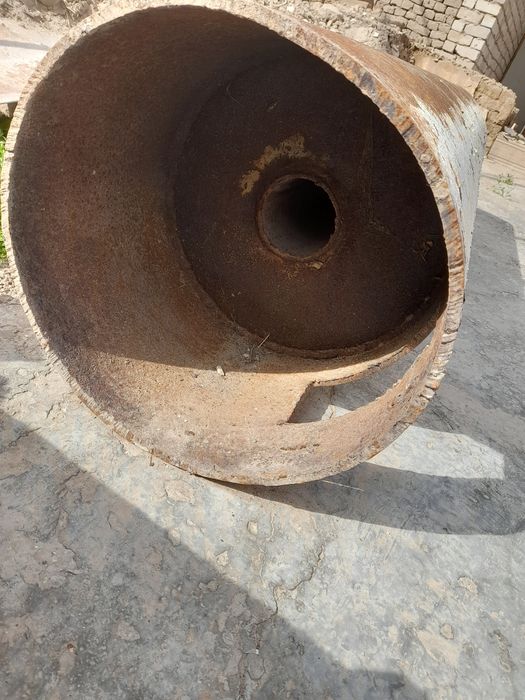 Катта  огу сотилади.  Буйи 1,9м.