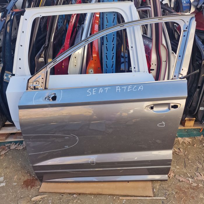 Seat Ateca предна лява врата