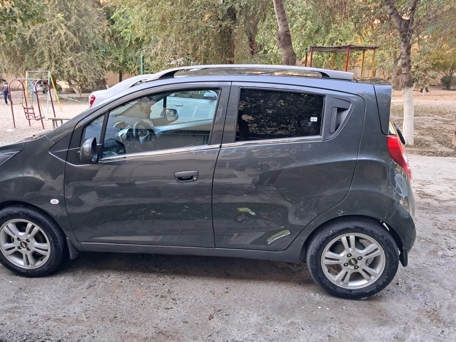 Продаеться чевролет спарк