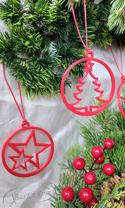 Коледни играчки за елха