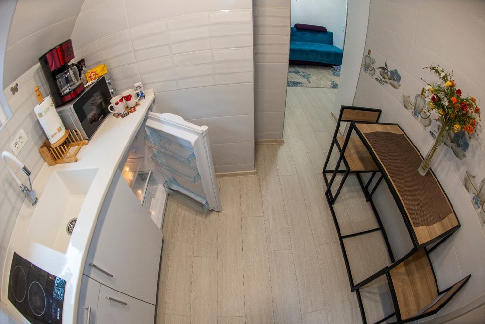 Cazez/Închiriez Apartament ,Ultracentral (Parc Ghica)