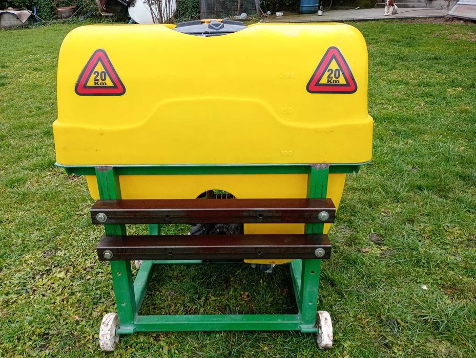 Пръскачка 200л.за трактор