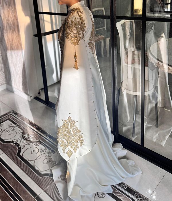 Национальное свадебное платье