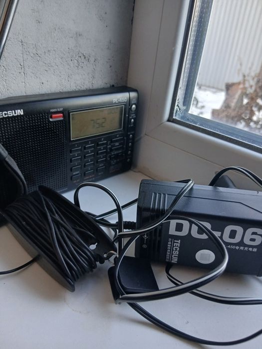 Приемник всеволновый  TECSUN  PL 450