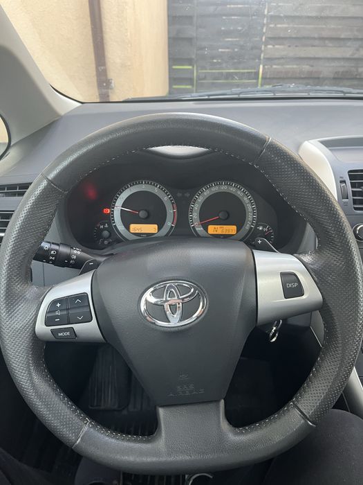 TOYOTA Auris 2012 — imagine 4