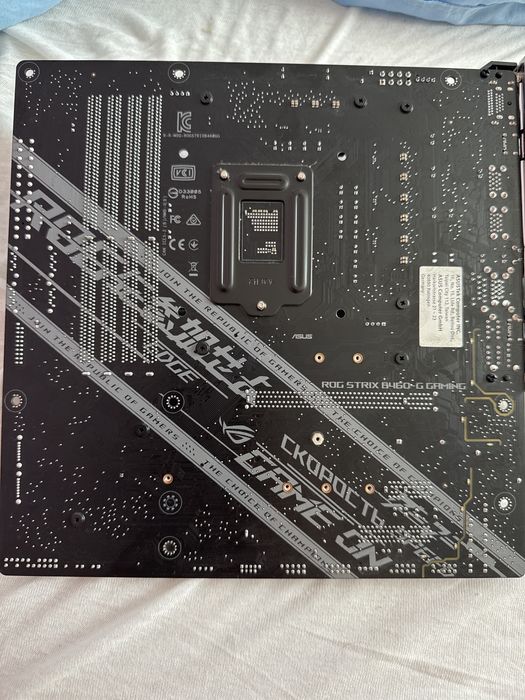 Asus ROG Strix B460G-Gaming pentru parti (LGA 1200)