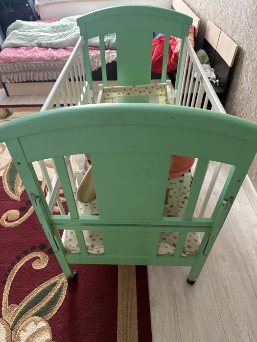 Детский кровать