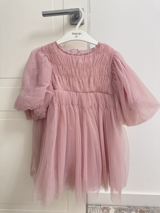 Нарядное плате на 3-4 года