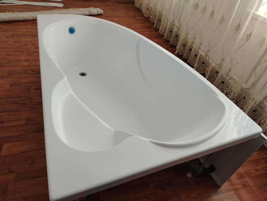 Ванна. Сатылады.