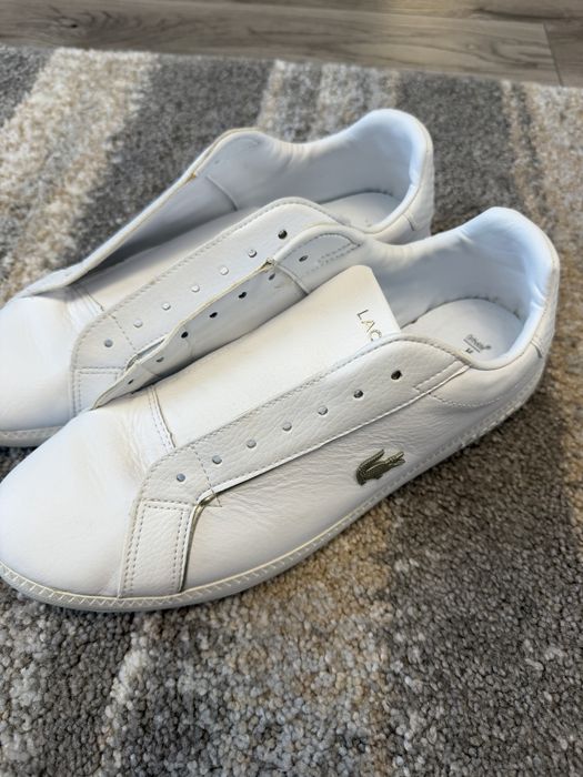 Vand adidasi Lacoste in stare foarte buna!