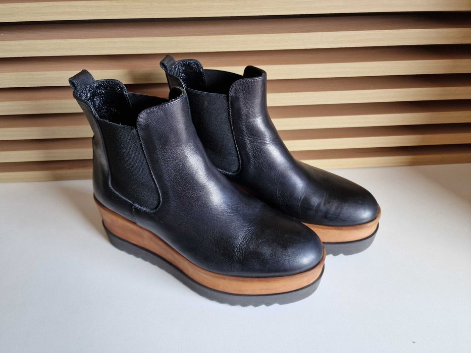 Ghete piele Carinii platforma 38