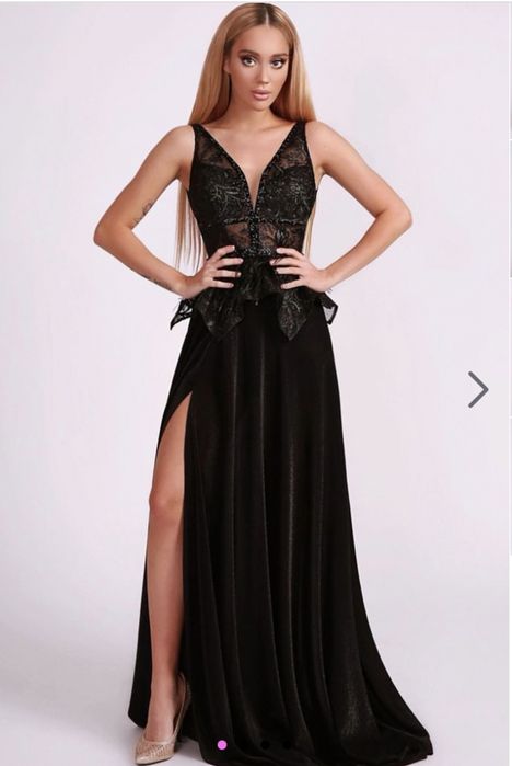 Официлана рокля Loretti