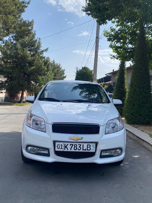 Ideal Nexia 3 Sotiladi