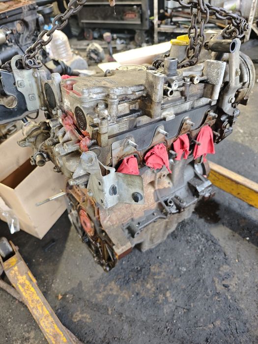 Двигател 1.6  16 v  Рено Сценик