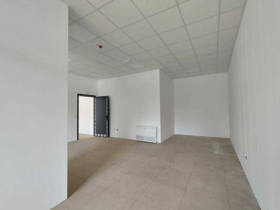 Дава се под наем Магазин в София, Зона Б-18 - 289 кв.м за 5196 € - Снимка #6