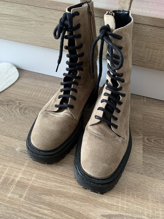 Ghete/ Bocanci piele intoarsa Massimo Dutti