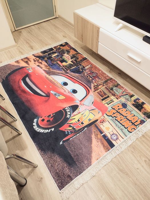 ПОСЛЕДНИ 3 броя детски килим с колата Маккуин килими килимче