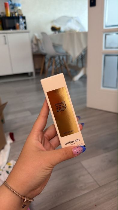 GUERLAIN пудра , кушон