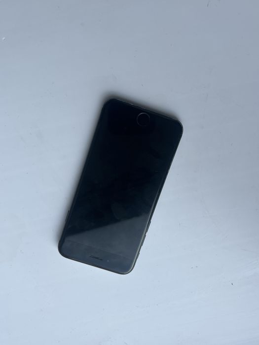 Продаю Iphone 7 32gb