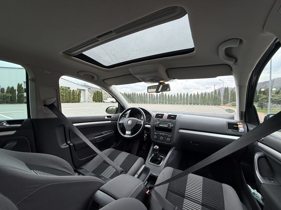 Volkswagen GOLF 5 1.9 TDI 2009