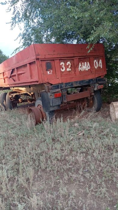 Продам  прицеп на камаз и Плуг