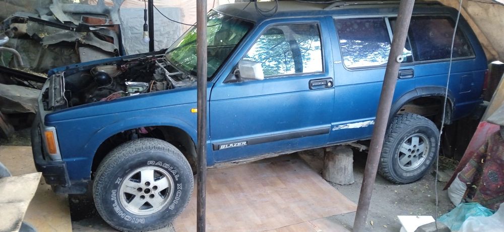 Продам Chevrolet Blazer.