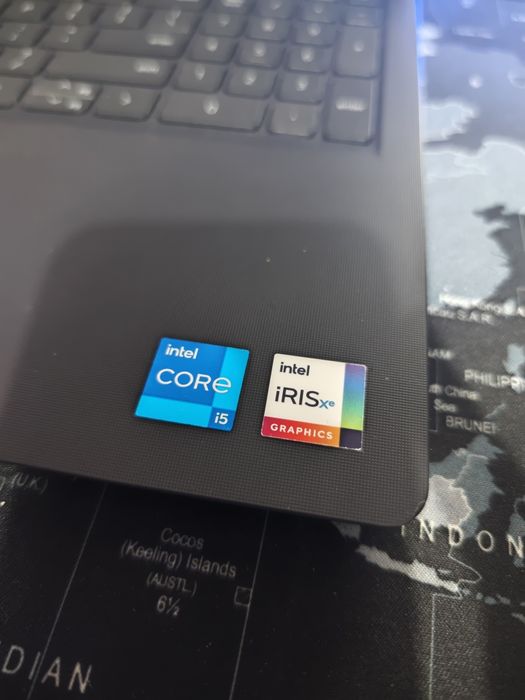 DELL Vostro 15 3510 Лаптоп