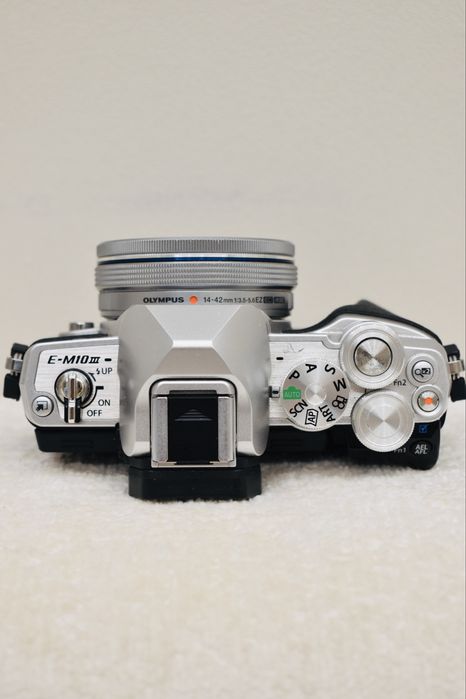 Olympus E-M10 MIII 4K видео