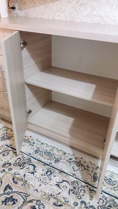 Парные шкафы-комоды в гостиную