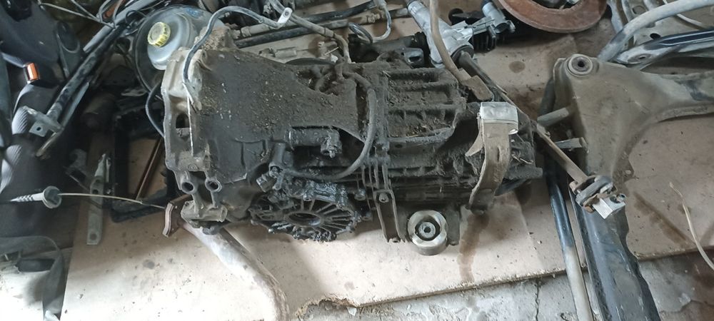 Запчасти на Ауди 80 Б4