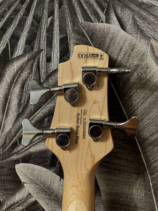 Бас-гитара Cort Action Bass Plus