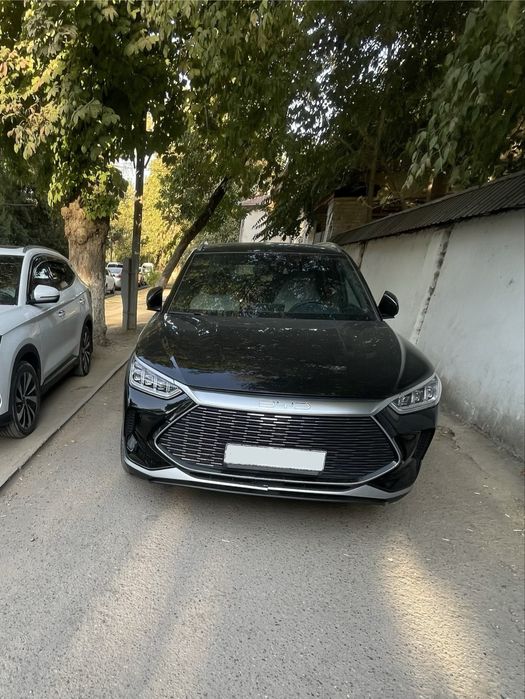 BYD Song Plus DM-i Гибрид 2023 2 позиция 110 км