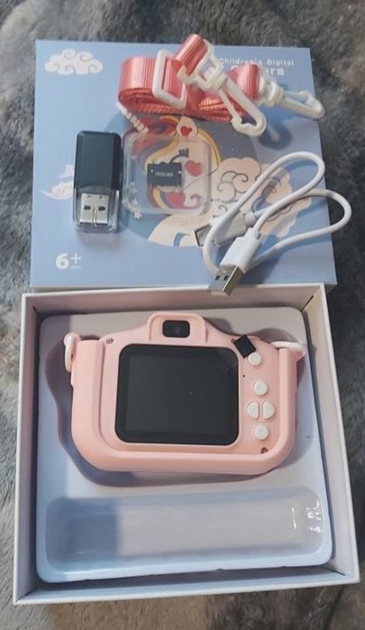 Aparat foto digital pentru copii cu unicorn card/stik  curea gât nou