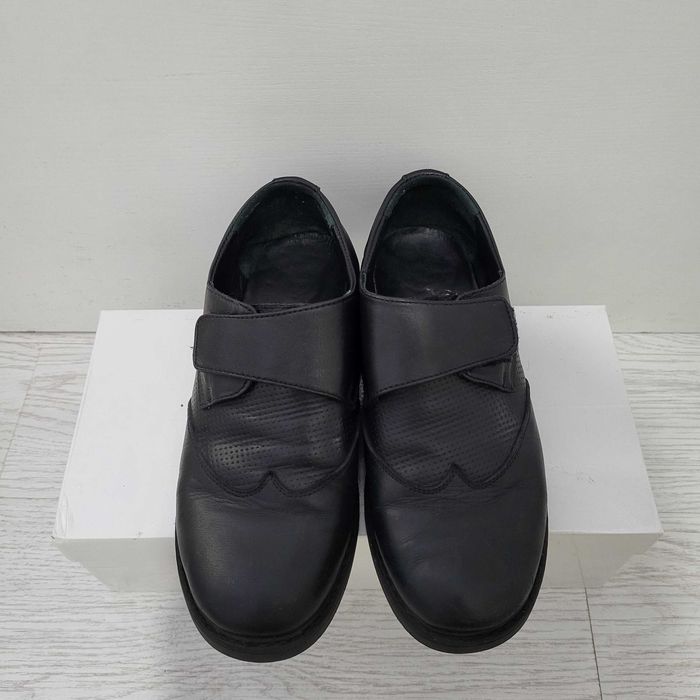 Продается кожаная обувь для мальчиков в хорошем состоянии