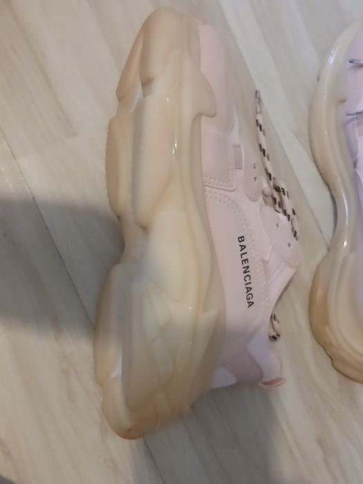 Маратонки BALENCIAGA Triples   s ШОК Цена