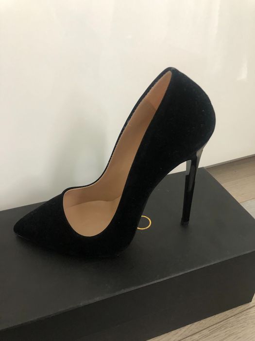 Pantofi piele intoarsa