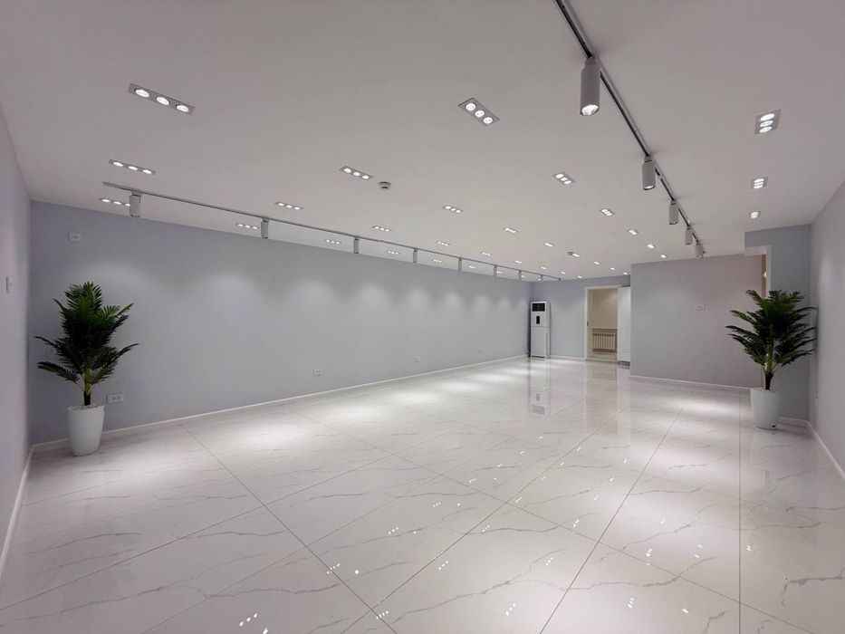 Сдаётся Нежилое Помещение 90кв.м 1-Линия ор.Шота Руставели Яккасарай