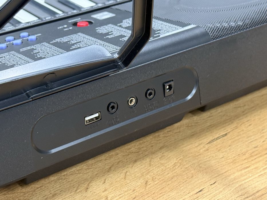 Синтезатор 61 клавиша, мощные динамики, качество Castrum Toys