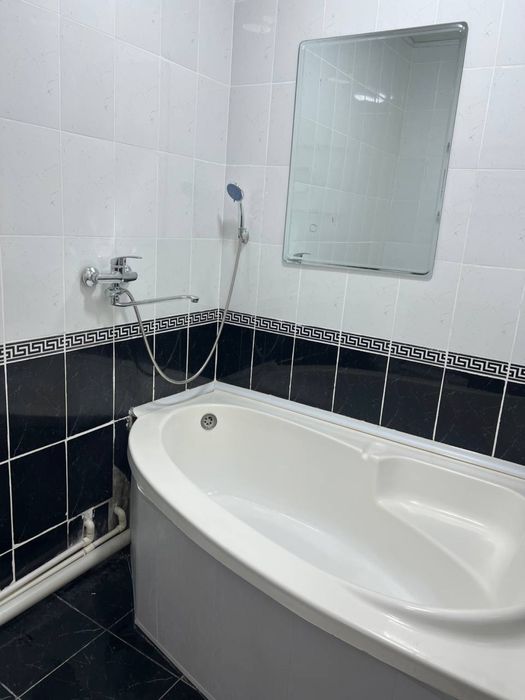 3xonali kvartira sotiladi