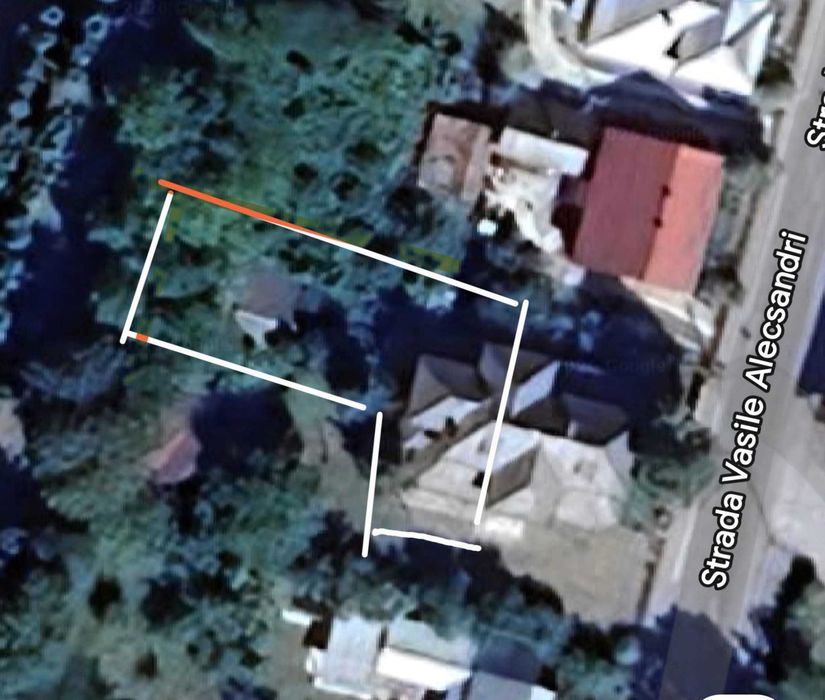 De vânzare apartament la casă cu teren privat și anexe in Gura-Humorului