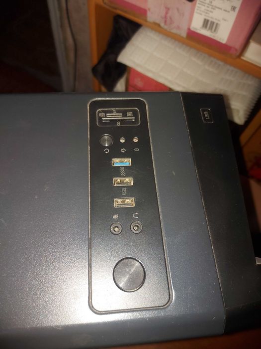 Продам корпус AeroCool Cylon