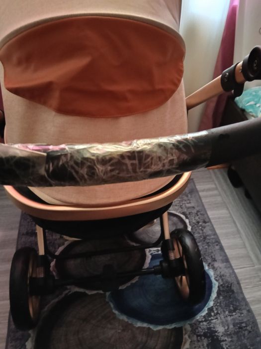 Продам 2 в 1 коляску трансформер