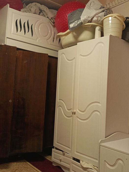 Shkaf, kravat lyulkasi vanna barchasi 300 ming som