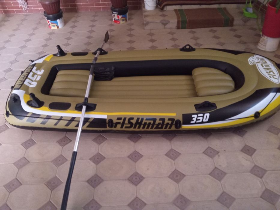 Лодка надувная  ПВХ новая