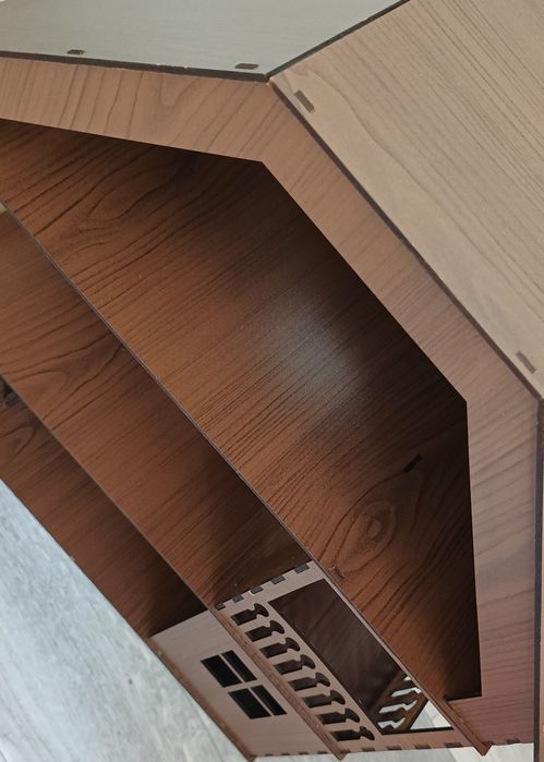 Кукольный деревянный домик